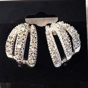 Vtg Art Deco Breakfast At Tiffanys Silver Diamond Costume Earrings RMN Roman Co.